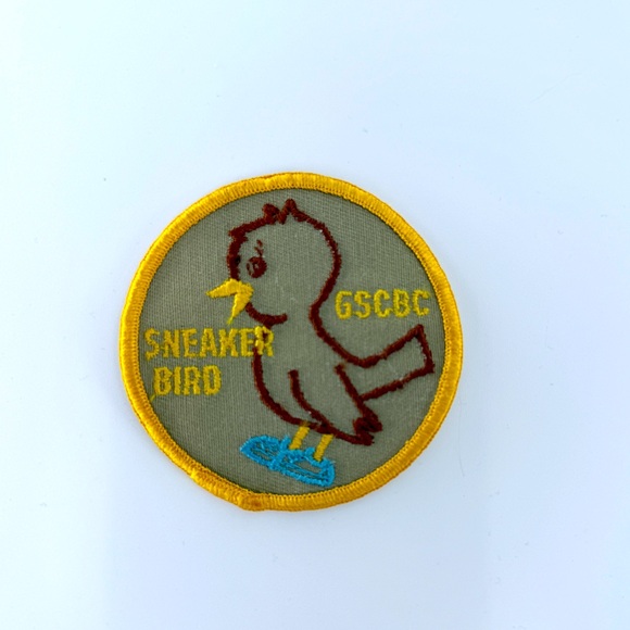 Vintage Girl Scouts Sneaker Bird Patch - Picture 1 of 4